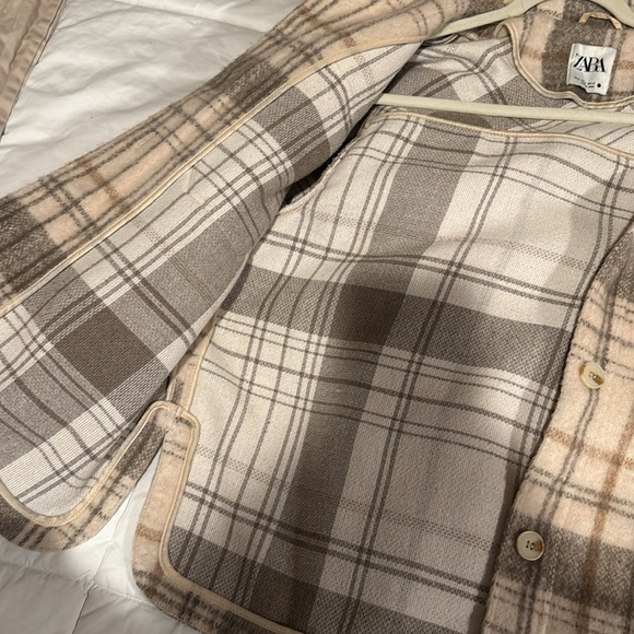 Zara oversized flannel coat. - Picture 5 of 6